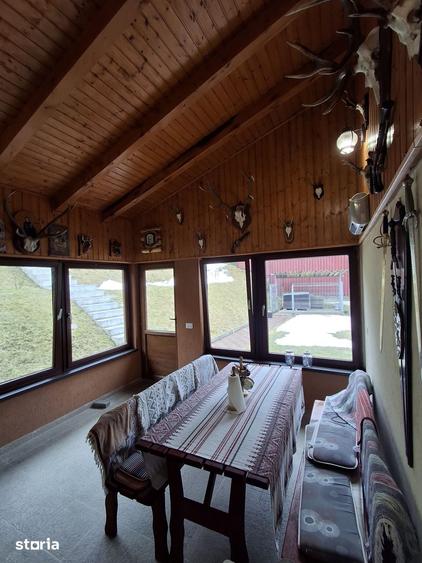 Casă cu 5 camere cu Teren 750 Mp în Dâmbul Morii