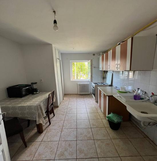 Apartament cu 3 camere decomandat, mobilat în Mănăștur
