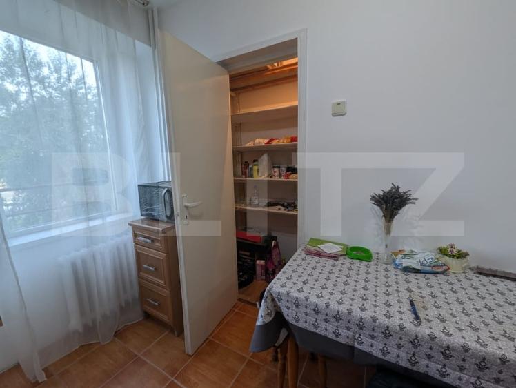 Apartament 3 camere, 2 băi, balcon generos - Cantemir - 9