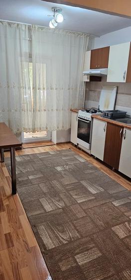 Apartament cu 2 camere decomandat în Steaua