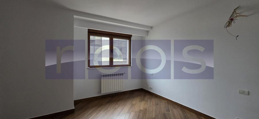 Apartament cu 3 camere semidecomandat, mobilat în Dorobanți