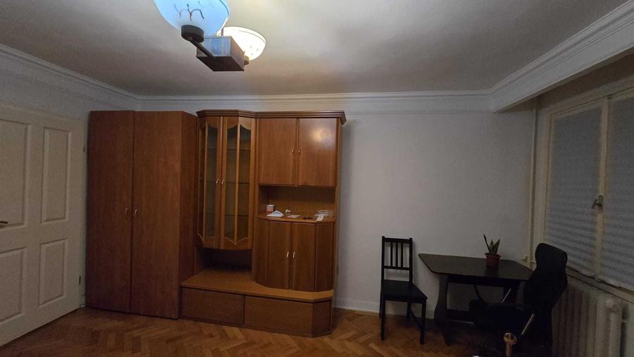 Garsonieră decomandată în Circumvalațiunii