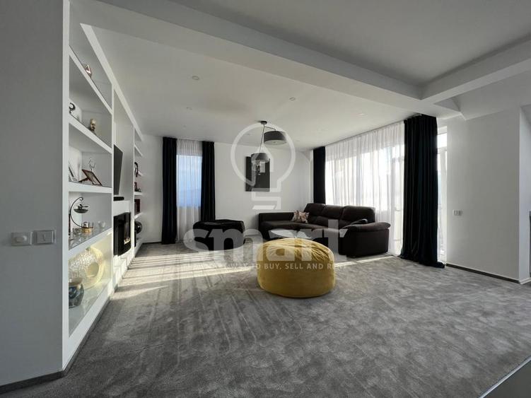 Apartament cu 3 camere decomandat, mobilat în Bună Ziua