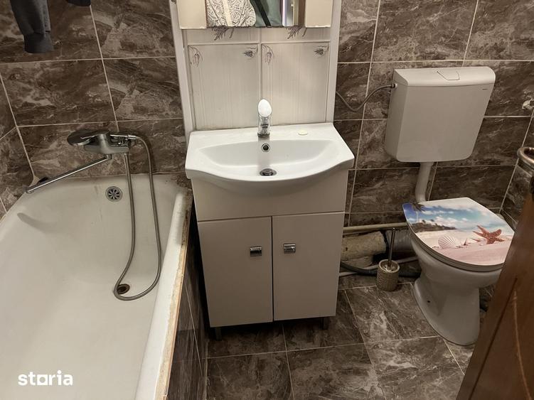 Apartament cu 2 camere decomandat în Universității