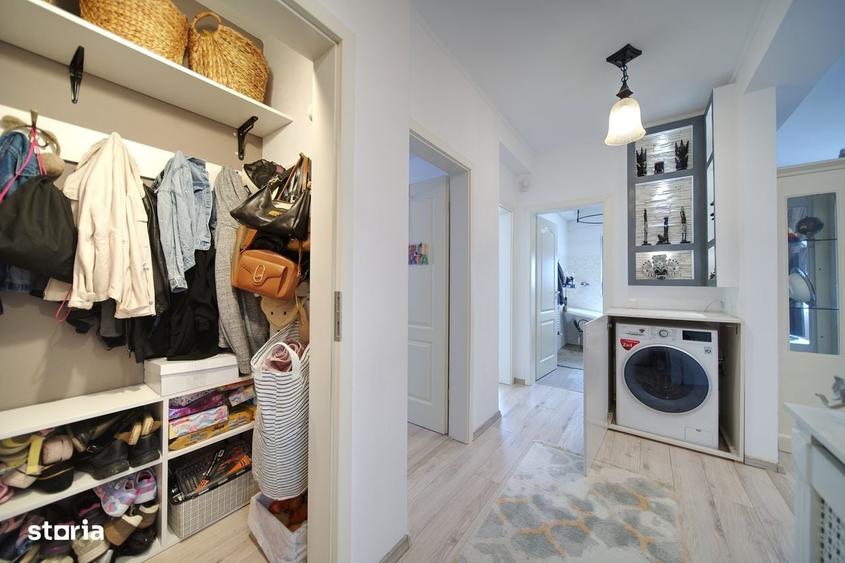 Apartament cu 3 camere decomandat în Sânpetru