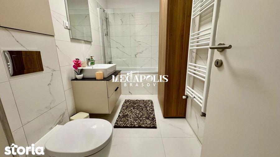 Apartament cu 2 camere decomandat în Tractorul