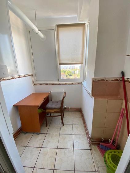 Apartament cu 3 camere decomandat în Dacia
