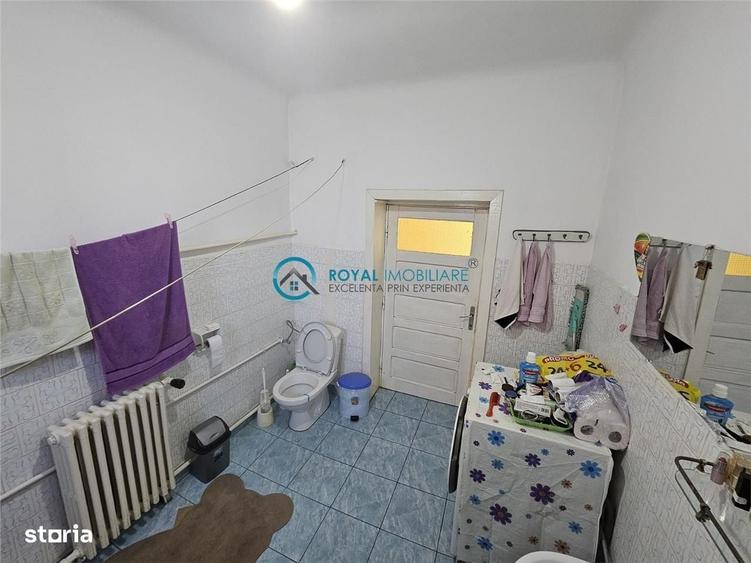 Casă cu 4 camere în Fundeni