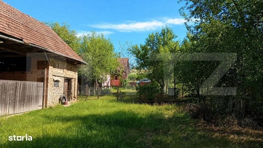Casa de vanzare, 85 mp, teren 2.200 mp, zona Tampa - Mures