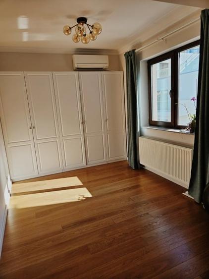 Apartament cu 3 camere, mobilat în Banu Manta