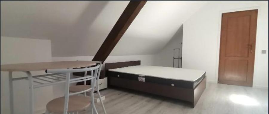 Casă individuală cu 4 camere cu Teren 300 Mp în Centrul Istoric