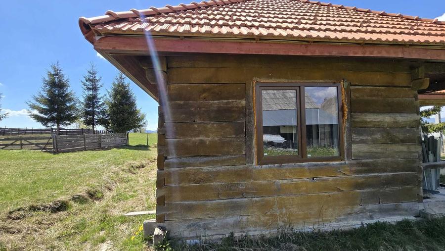 Casă cu 3 camere în Râșca