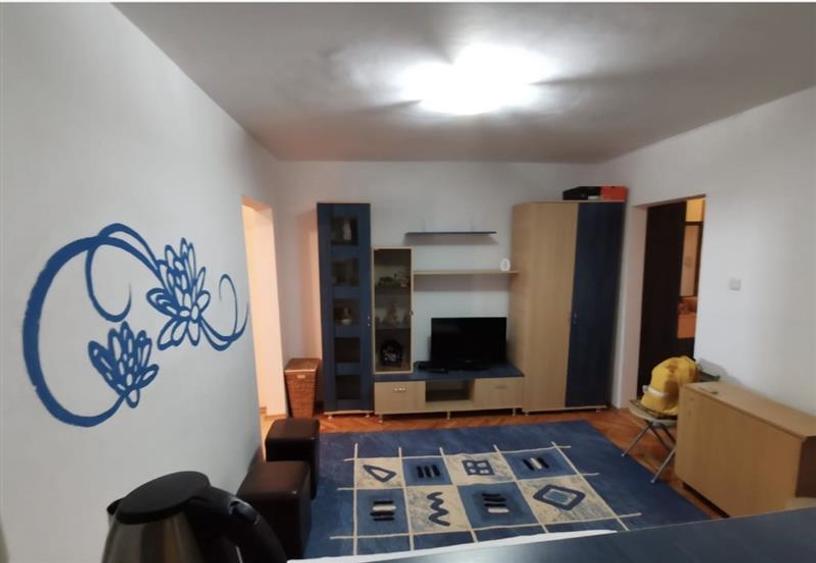 Apartament cu 2 camere semidecomandat, mobilat în Circumvalațiunii