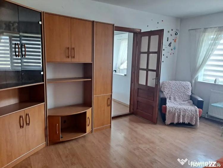 Apartament cu 2 camere semidecomandat, mobilat în Tomis Nord