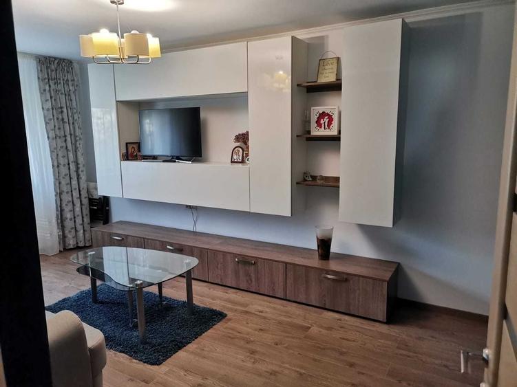 Apartament cu 2 camere decomandat în Canta