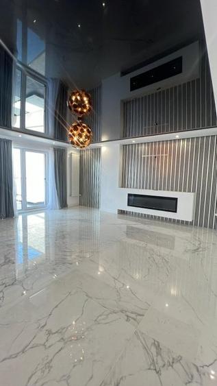 Apartament cu 6 camere decomandat în Nufărul