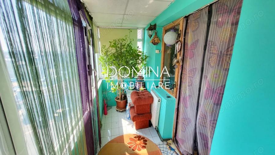 Apartament cu 3 camere decomandat, mobilat în Central