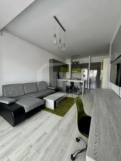 Apartament cu 2 camere semidecomandat, mobilat în Bună Ziua