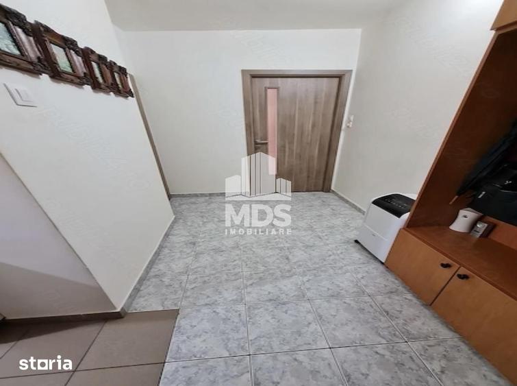 Garsonieră decomandată în Lipovei