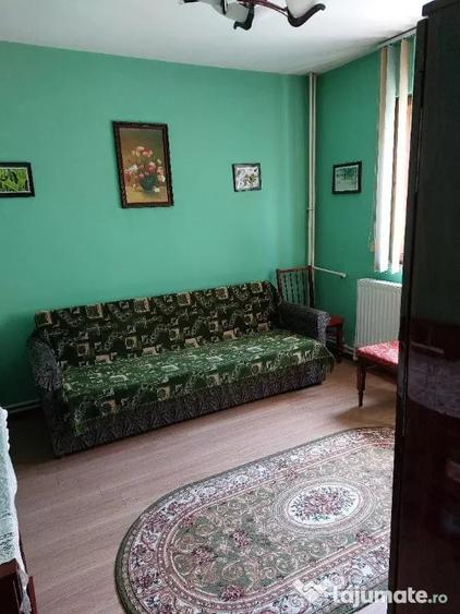 Apartament cu 2 camere semidecomandat în Sud