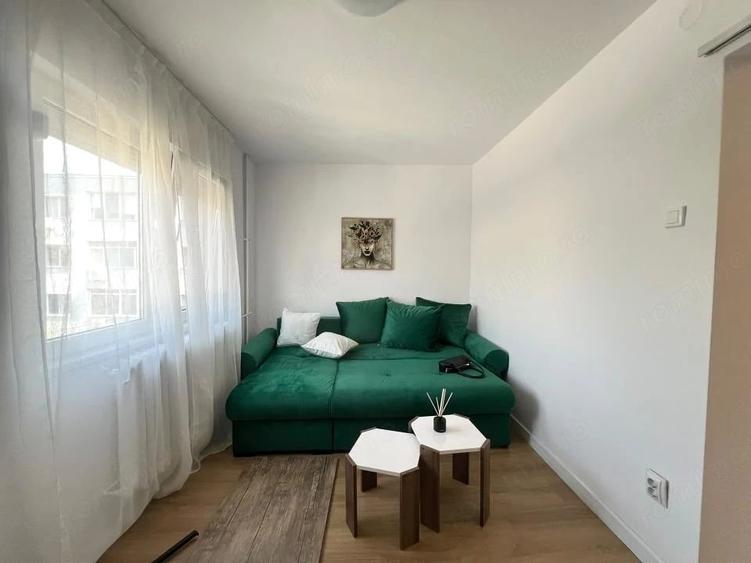 Garsonieră decomandată în Complex Studențesc