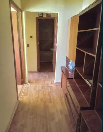 Apartament cu 3 camere decomandat în Unirii Sud