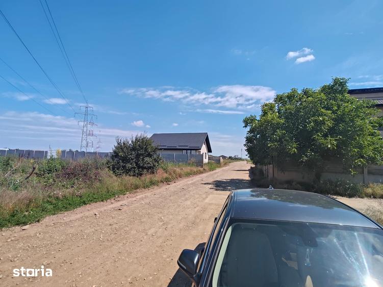 Teren de 30600 mp, în Central