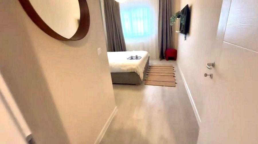 Apartament cu 2 camere decomandat în Titan