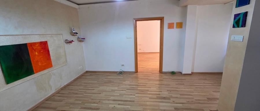 Timpuri noi,5min metrou si bld Unirii,semistradal,liniste! - 2