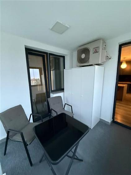 Apartament cu 2 camere semidecomandat, mobilat în Pipera