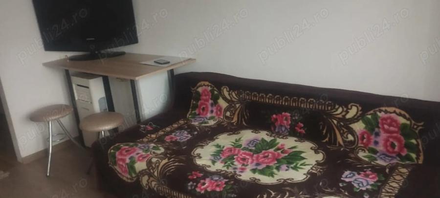 Garsonieră semidecomandată în Nufărul