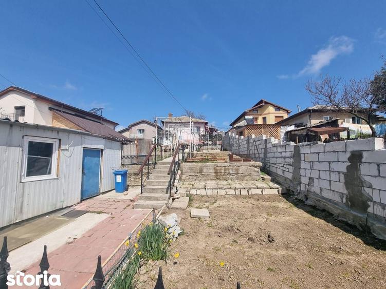 Casă cu 3 camere cu Teren 334 Mp în Central
