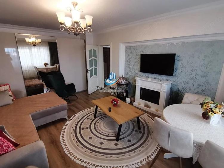 Apartament cu 2 camere decomandat în Est