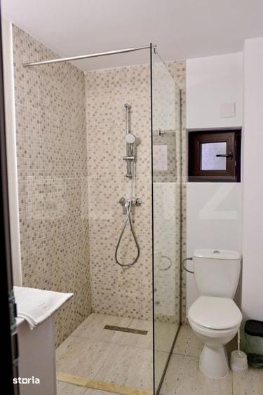 Casă cu 10 camere cu Teren 1250 Mp în Drajna