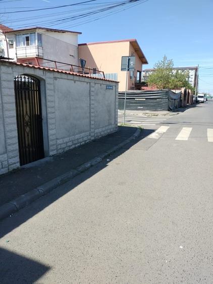 Casă cu 4 camere în Giurgiului