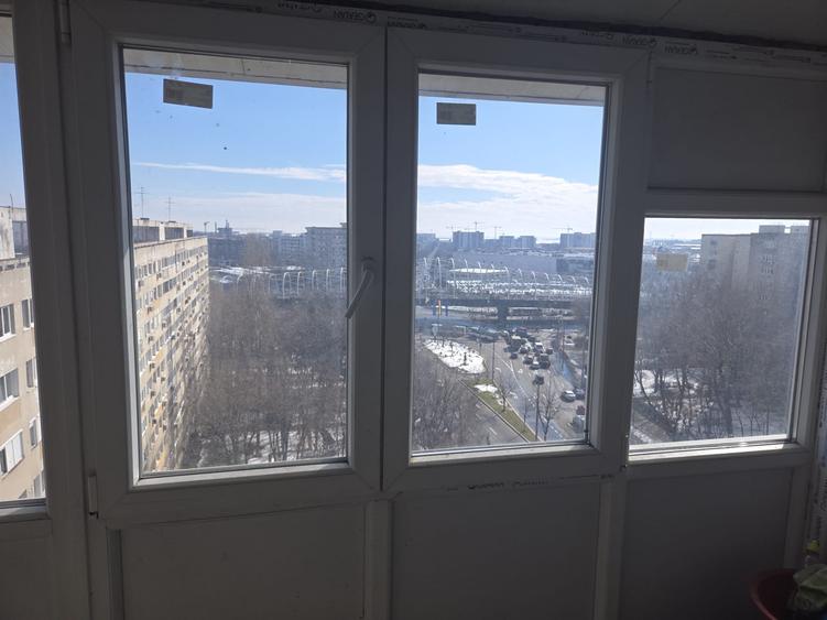 Apartament cu 3 camere decomandat în Apărătorii Patriei