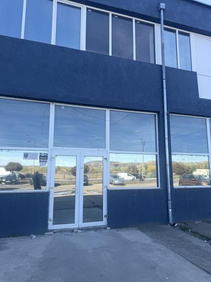 Spațiu comercial, de 530 mp, în Sânmartin