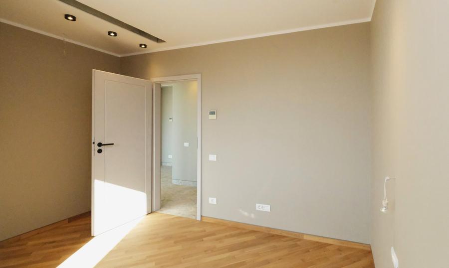 Apartament cu 4 camere în Dacia