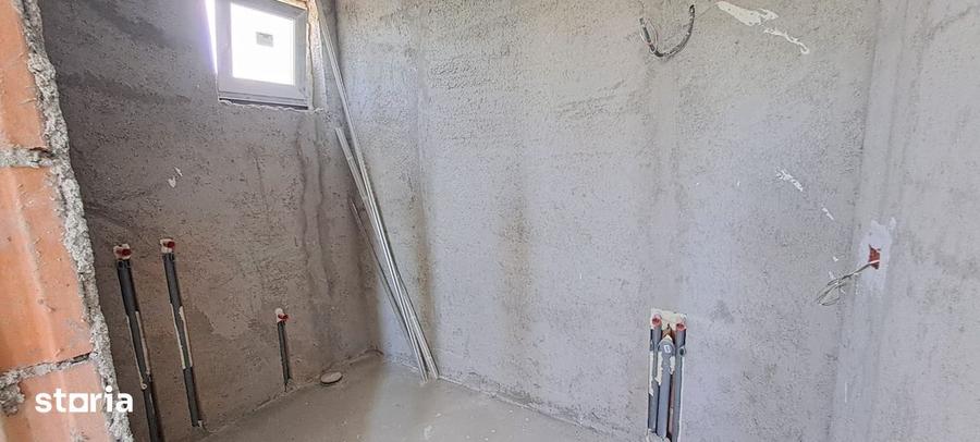 Casă cu 4 camere cu Teren 415 Mp în Dragomirești-Vale