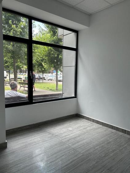 Spațiu comercial, de 70 mp, în Exterior Vest