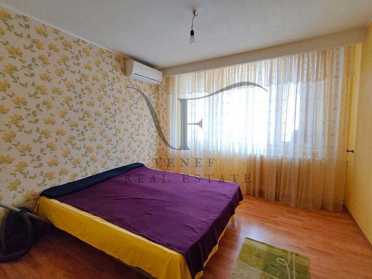 Apartament cu 3 camere semidecomandat în Obor