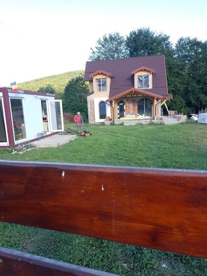 Casă individuală cu 3 camere cu Canalizare în Valea Doftanei