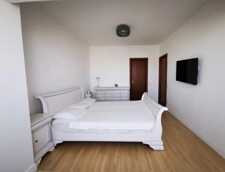 Apartament cu 3 camere semidecomandat, mobilat în Herăstrău