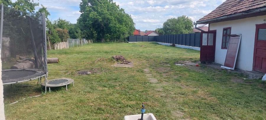 Casă cu 4 camere în Criș