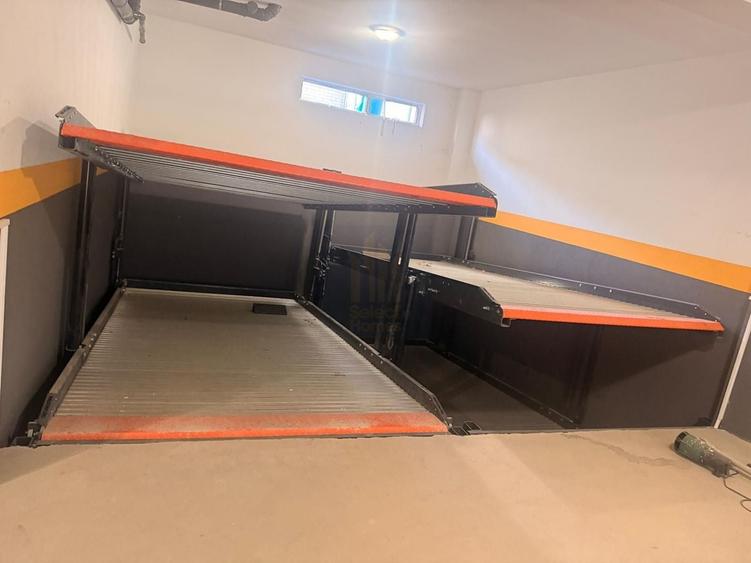 Apartament cu 2 camere decomandat în 1 Mai