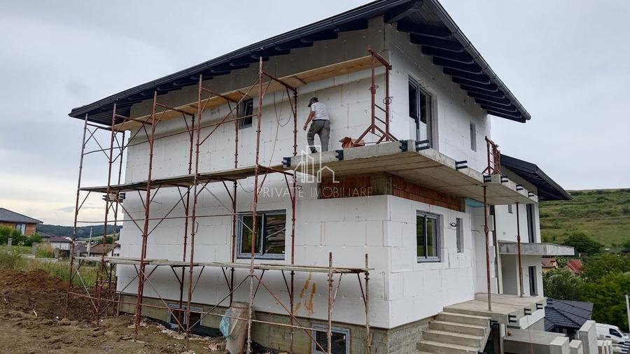 Casă individuală cu 4 camere cu Canalizare în Sâncraiu de Mureș