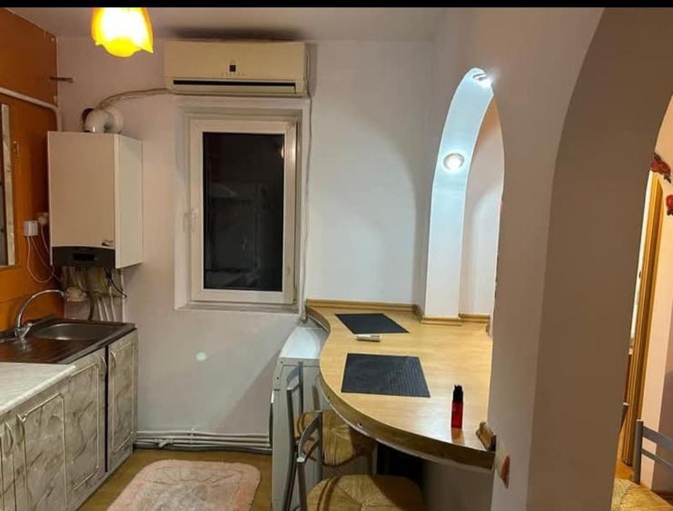 Apartament cu 2 camere decomandat în Exterior Vest