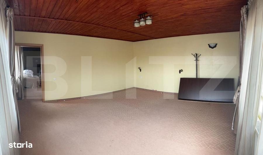 Spațiu comercial, de 730 mp, în Bran