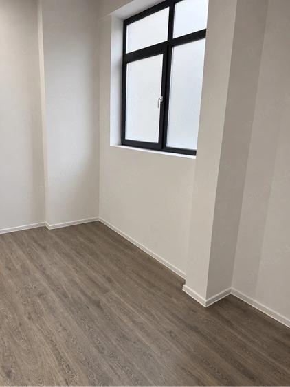 Spațiu comercial, de 24 mp, în Calea București
