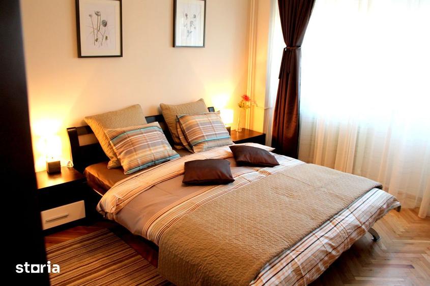 Apartament cu 3 camere, mobilat în Libertății